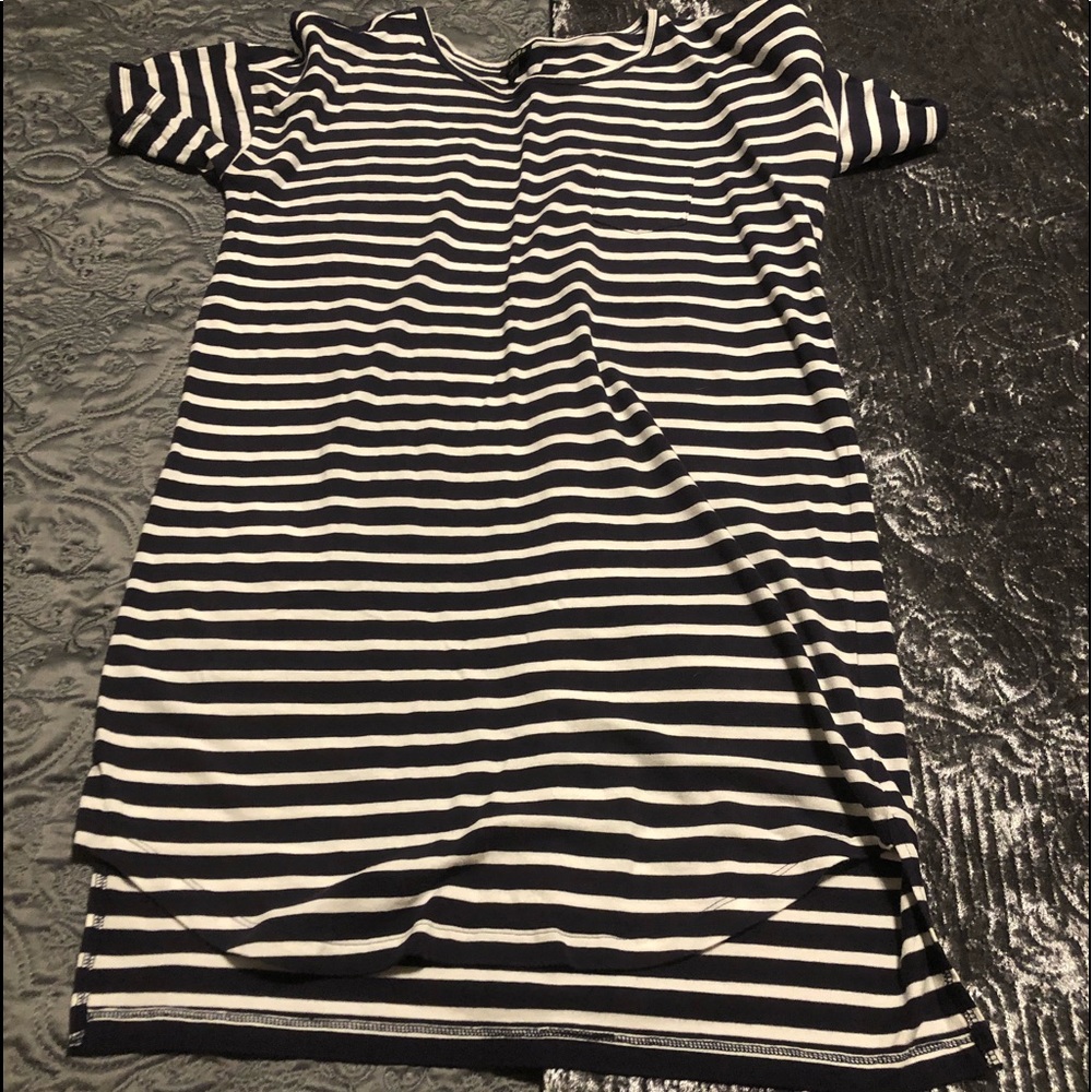 Dress t-shirt